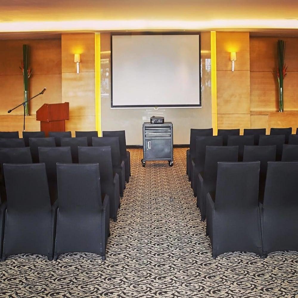 Quest Serviced Residences Cebu Ngoại thất bức ảnh